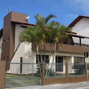 Brasil Ii No Centro Bombinhas